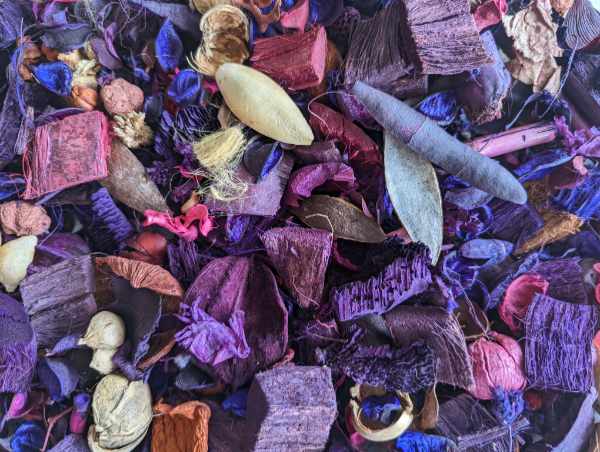 Purple Chunky Unscented Potpourri