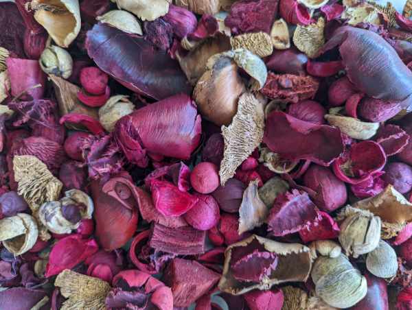 Pink Chunky Unscented Potpourri