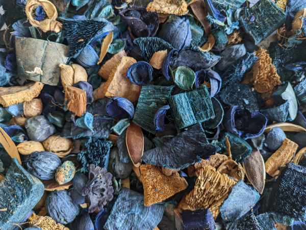 Blue Chunky Unscented Potpourri